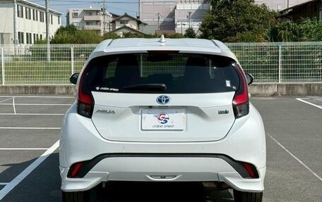 Toyota Aqua, 2022 год, 1 260 000 рублей, 8 фотография