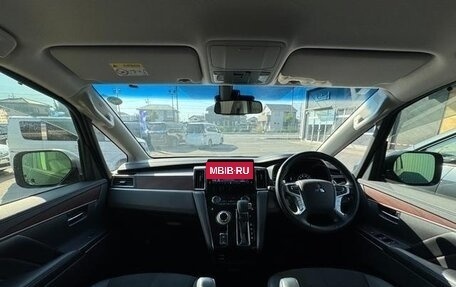 Mitsubishi Delica D:5 I, 2022 год, 2 800 000 рублей, 10 фотография