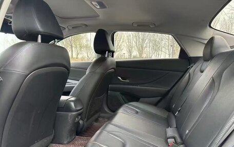 Hyundai Elantra, 2022 год, 1 670 000 рублей, 9 фотография