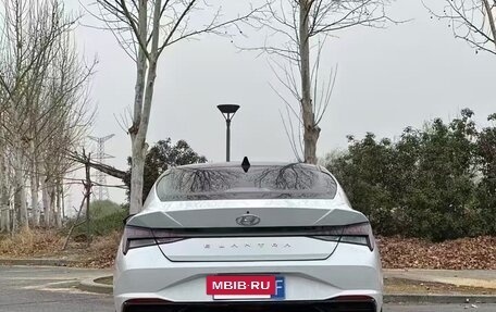 Hyundai Elantra, 2022 год, 1 670 000 рублей, 6 фотография