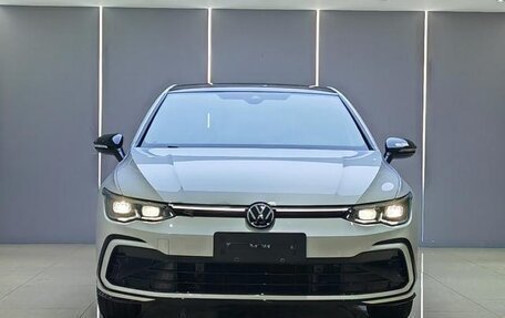 Volkswagen Golf VIII, 2021 год, 2 000 000 рублей, 2 фотография