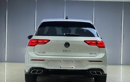 Volkswagen Golf VIII, 2021 год, 2 000 000 рублей, 5 фотография