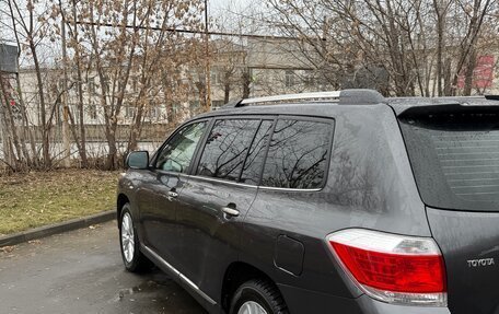 Toyota Highlander III, 2011 год, 2 100 000 рублей, 7 фотография