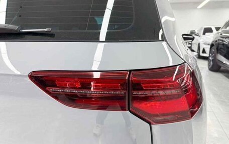 Volkswagen Golf VIII, 2022 год, 1 930 000 рублей, 8 фотография