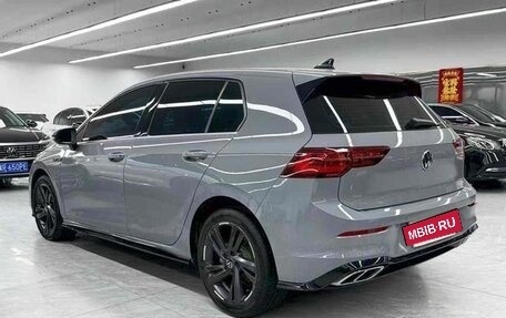 Volkswagen Golf VIII, 2022 год, 1 930 000 рублей, 4 фотография