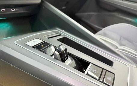 Volkswagen Golf VIII, 2022 год, 1 930 000 рублей, 16 фотография