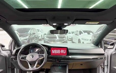 Volkswagen Golf VIII, 2022 год, 1 930 000 рублей, 11 фотография