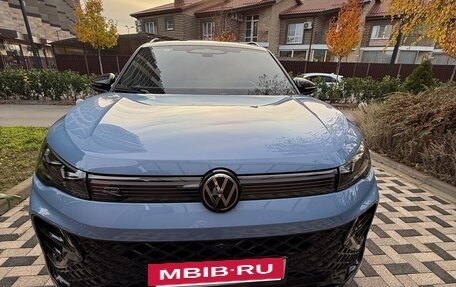 Volkswagen Tiguan, 2024 год, 4 400 000 рублей, 8 фотография