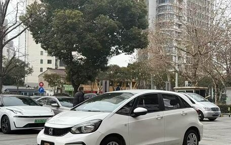 Honda Fit, 2021 год, 975 000 рублей, 3 фотография