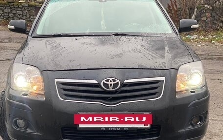 Toyota Avensis III рестайлинг, 2006 год, 620 000 рублей, 2 фотография