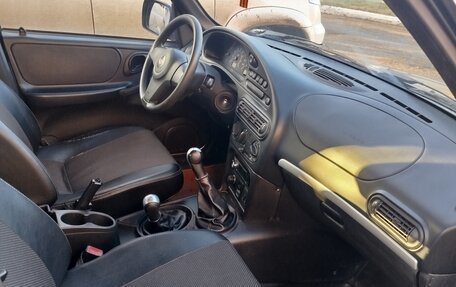 Chevrolet Niva I рестайлинг, 2013 год, 720 000 рублей, 3 фотография