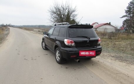 Mitsubishi Outlander III рестайлинг 3, 2004 год, 605 000 рублей, 3 фотография
