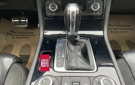 Volkswagen Touareg III, 2012 год, 2 248 000 рублей, 19 фотография