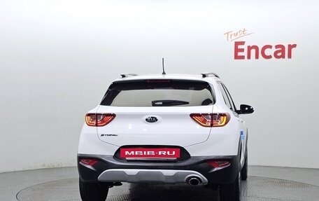 KIA Stonic, 2018 год, 1 480 000 рублей, 4 фотография