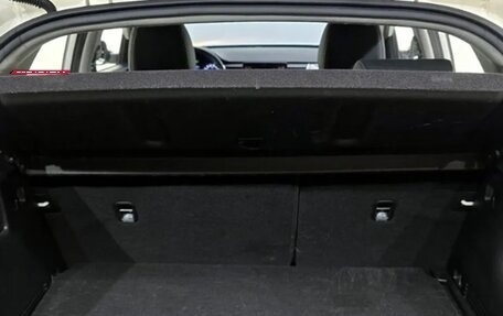 KIA Stonic, 2018 год, 1 480 000 рублей, 6 фотография