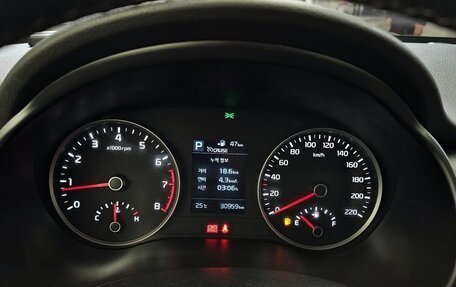 KIA Stonic, 2018 год, 1 480 000 рублей, 15 фотография