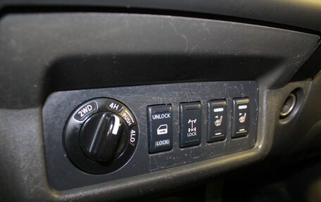 Nissan Navara (Frontier), 2007 год, 875 000 рублей, 14 фотография