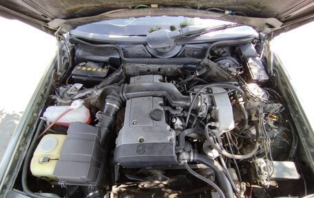 Mercedes-Benz W124, 1985 год, 300 000 рублей, 12 фотография