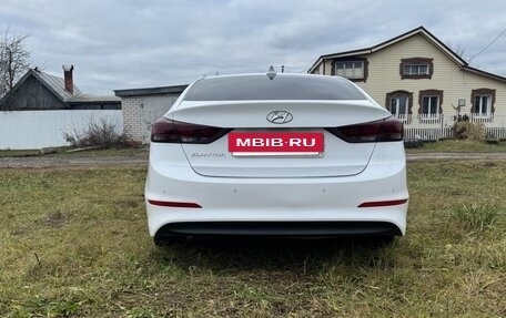 Hyundai Elantra VI рестайлинг, 2018 год, 1 360 000 рублей, 13 фотография