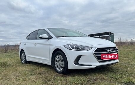 Hyundai Elantra VI рестайлинг, 2018 год, 1 360 000 рублей, 4 фотография