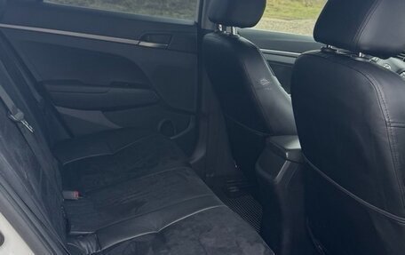 Hyundai Elantra VI рестайлинг, 2018 год, 1 360 000 рублей, 22 фотография