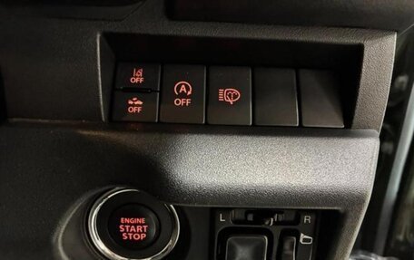 Suzuki Jimny, 2022 год, 1 870 000 рублей, 10 фотография