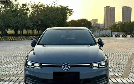 Volkswagen Golf VIII, 2021 год, 2 100 586 рублей, 2 фотография