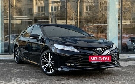 Toyota Camry, 2019 год, 2 915 000 рублей, 3 фотография