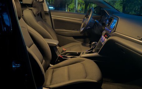 Hyundai Elantra VI рестайлинг, 2020 год, 1 950 000 рублей, 15 фотография