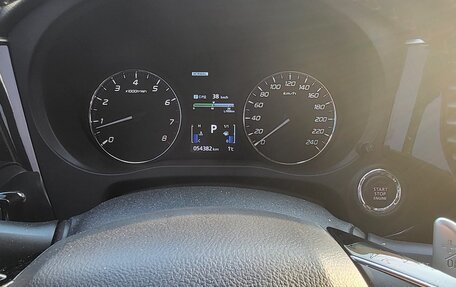 Mitsubishi Outlander III рестайлинг 3, 2022 год, 3 000 000 рублей, 9 фотография