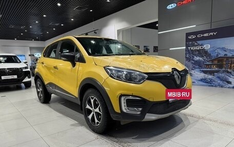 Renault Kaptur I рестайлинг, 2018 год, 1 160 000 рублей, 3 фотография