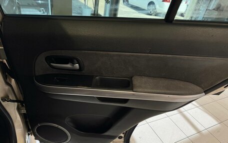 Suzuki Grand Vitara, 2011 год, 830 000 рублей, 18 фотография