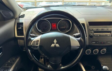 Mitsubishi Outlander III рестайлинг 3, 2008 год, 1 010 000 рублей, 8 фотография