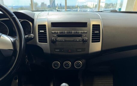 Mitsubishi Outlander III рестайлинг 3, 2008 год, 1 010 000 рублей, 13 фотография