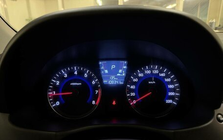 Hyundai Solaris II рестайлинг, 2012 год, 890 000 рублей, 12 фотография