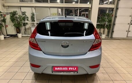 Hyundai Solaris II рестайлинг, 2012 год, 890 000 рублей, 5 фотография