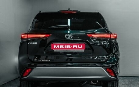 Toyota Highlander, 2024 год, 6 780 000 рублей, 7 фотография