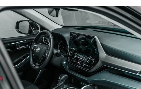 Toyota Highlander, 2024 год, 6 780 000 рублей, 14 фотография