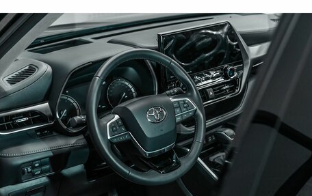 Toyota Highlander, 2024 год, 6 780 000 рублей, 19 фотография