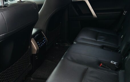 Toyota Land Cruiser Prado 150 рестайлинг 2, 2018 год, 5 550 000 рублей, 5 фотография