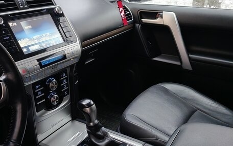 Toyota Land Cruiser Prado 150 рестайлинг 2, 2018 год, 5 550 000 рублей, 8 фотография