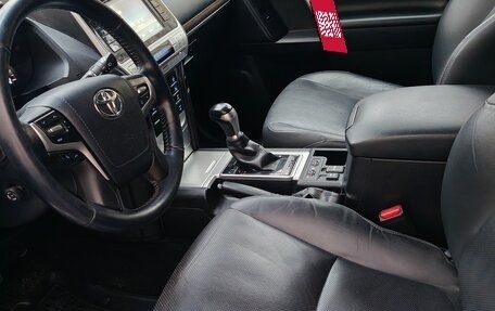 Toyota Land Cruiser Prado 150 рестайлинг 2, 2018 год, 5 550 000 рублей, 6 фотография