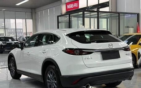 Mazda CX-4, 2021 год, 2 490 000 рублей, 11 фотография