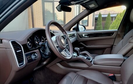 Porsche Cayenne III, 2020 год, 8 950 000 рублей, 28 фотография