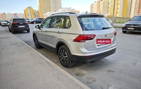 Volkswagen Tiguan II, 2019 год, 2 400 000 рублей, 3 фотография