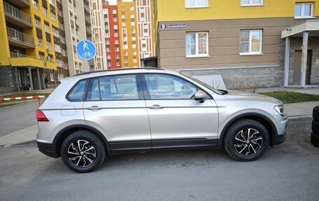 Volkswagen Tiguan II, 2019 год, 2 400 000 рублей, 9 фотография