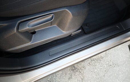 Volkswagen Tiguan II, 2019 год, 2 400 000 рублей, 23 фотография