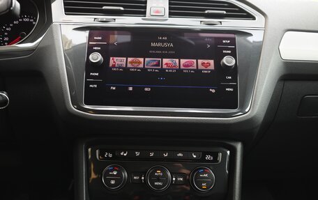 Volkswagen Tiguan II, 2019 год, 2 400 000 рублей, 27 фотография