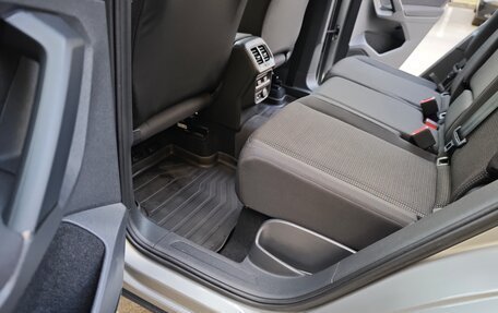 Volkswagen Tiguan II, 2019 год, 2 400 000 рублей, 32 фотография