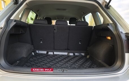 Volkswagen Tiguan II, 2019 год, 2 400 000 рублей, 36 фотография